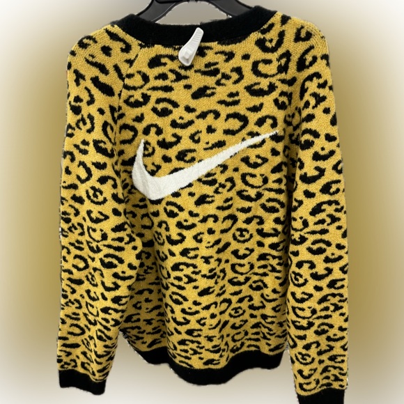 Rare NWT Nike Sportswear Circa Cardigan AOP Leopard Print - Picture 3 of 10